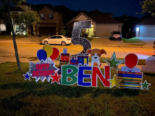 PP Tektura falista z tworzywa sztucznego Yard Letters Happy Birthday Coroplast Sign Letters With Stakes
