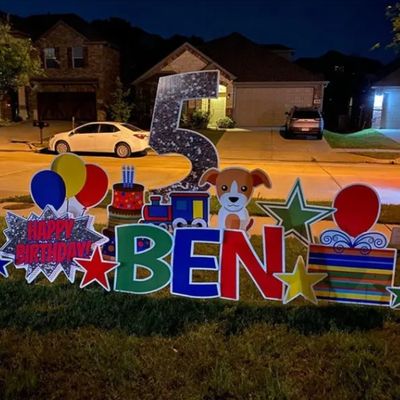 Świętuj wyjątkowo i niezapomniane z spersonalizowanymi znakami na podwórko PP Yard Card na każdą okazję